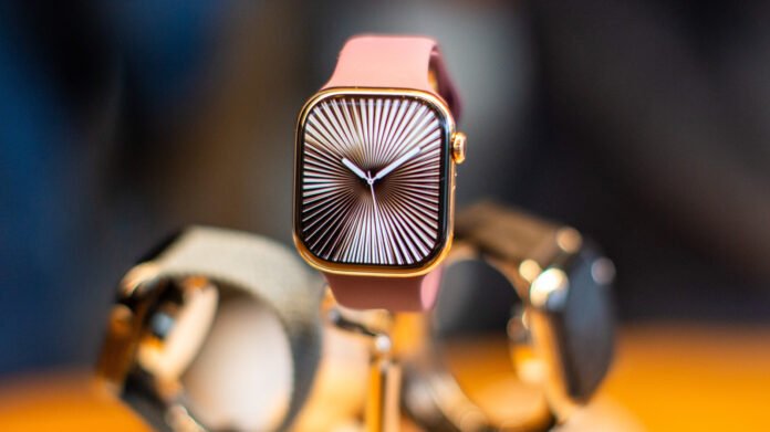 Apple Watch ও Galaxy Watch এর Display Flashlight ব্যবহার