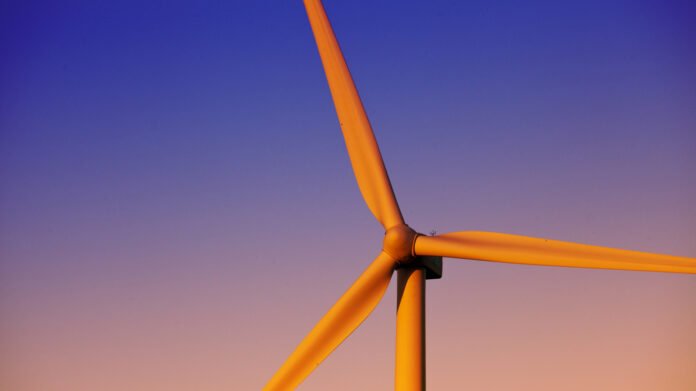 বাড়ির বিদ্যুৎ উৎপাদনের জন্য Wind Turbine