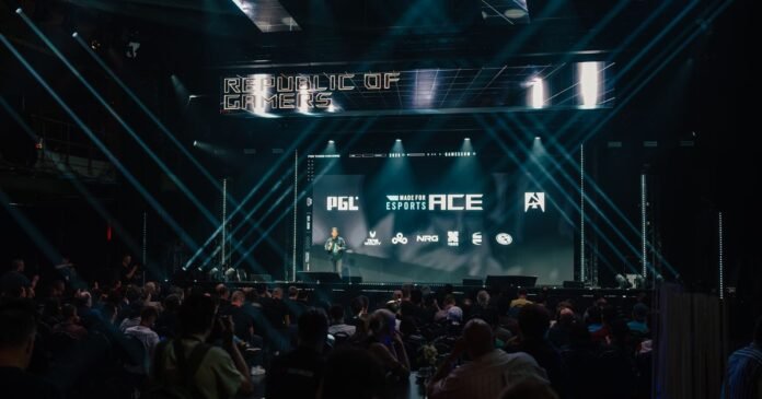 ASUS ROG Ace Esports Gaming Gear